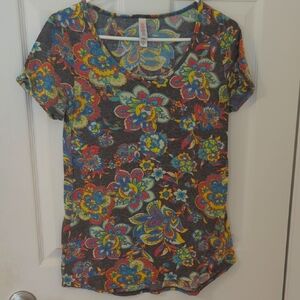 LuLaRoe Classic T